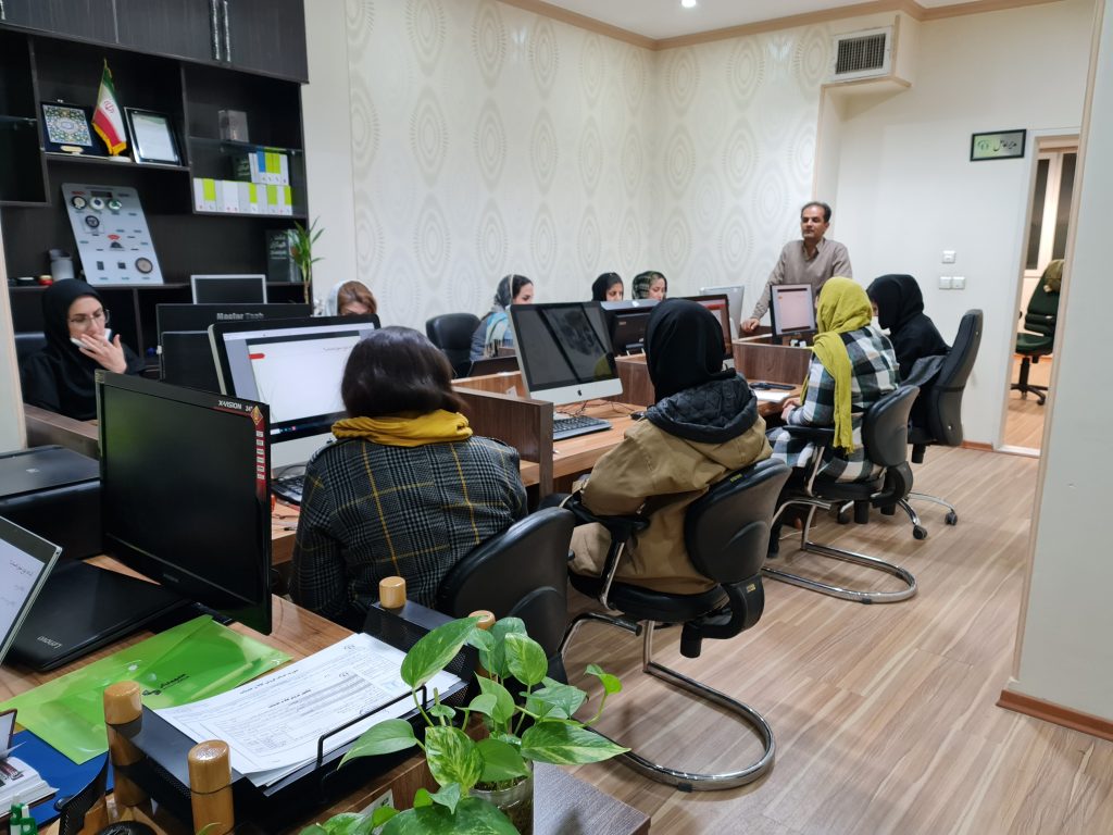 گزارش تصویری آموزش سامانه مودیان در هافناک ۱۴۰۲